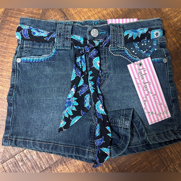 NWT Lulu Luv Girls 6 Denim Shorts with Fabric Belt, Embroidered Pockets - Picture 1 of 3